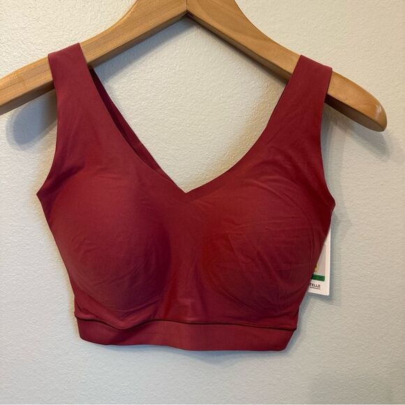 Chantelle V-Neck Seamless Bra with Wide Straps - Picture 1 of 4